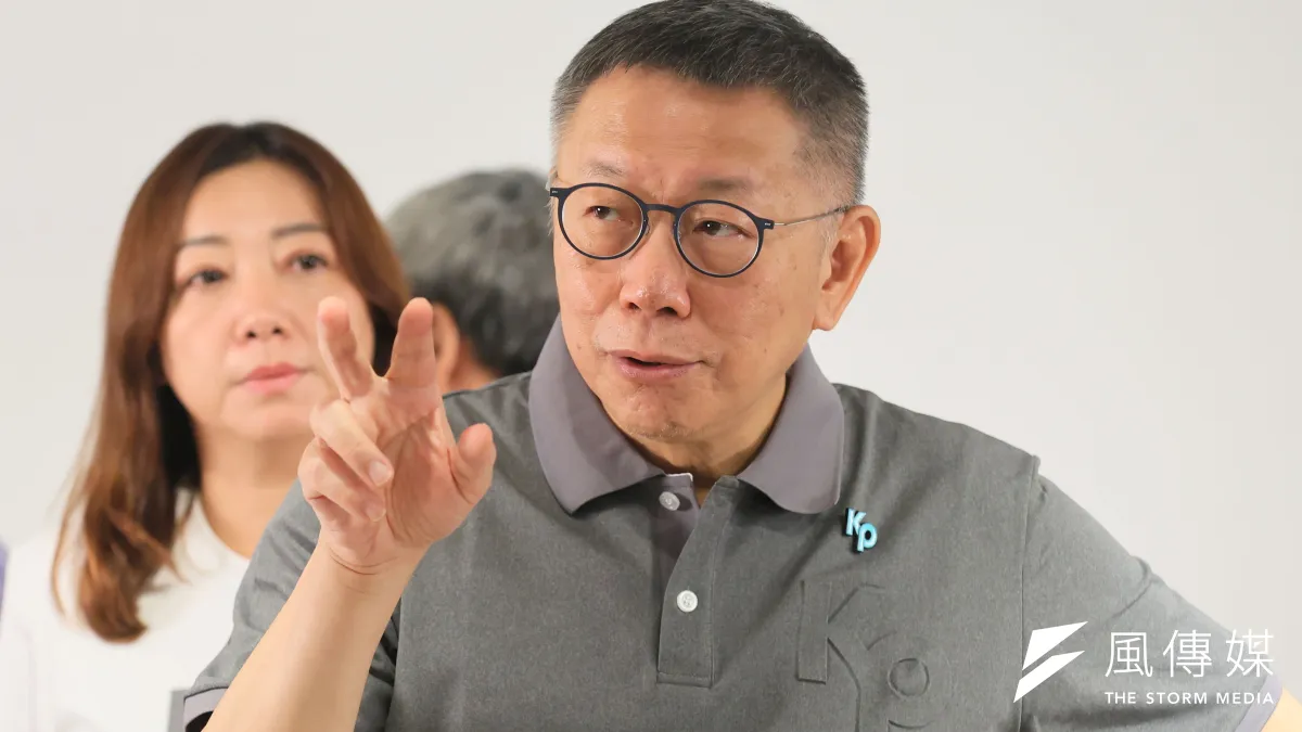 作者呼籲柯P應善用醫生專業溫暖形象,設法感動南部在地群眾,爭取他們的支持,才能夯實勝選的基礎。(資料照,柯承惠攝)