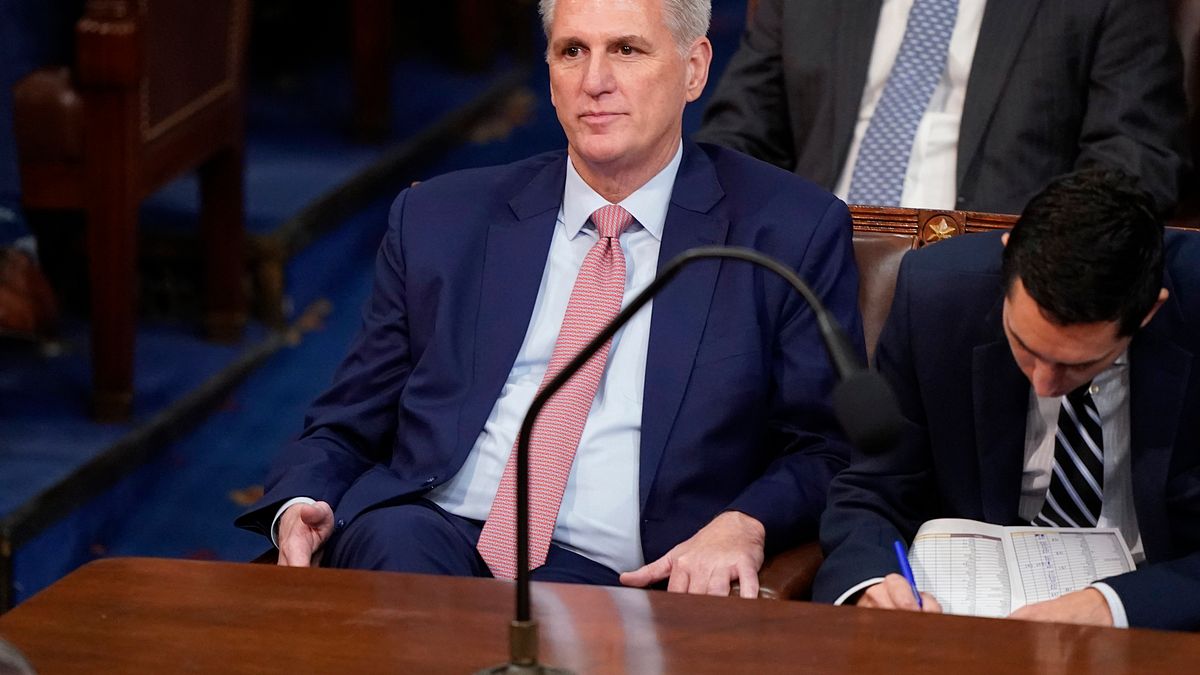 2023年1月3日,美國聯邦眾議院共和黨領袖麥卡錫角逐議長遭遇黨內部分極右派阻撓(AP) 2023年1月3日,美國聯邦眾議院共和黨領袖麥卡錫角逐議長遭遇黨內部分極右派阻撓(AP)