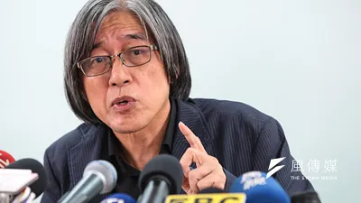 詹宏志大炮一轟,行政院對物流中心招標案的說法馬上轉彎,至於誰是那位「有力人士」則不談。(顏麟宇攝)