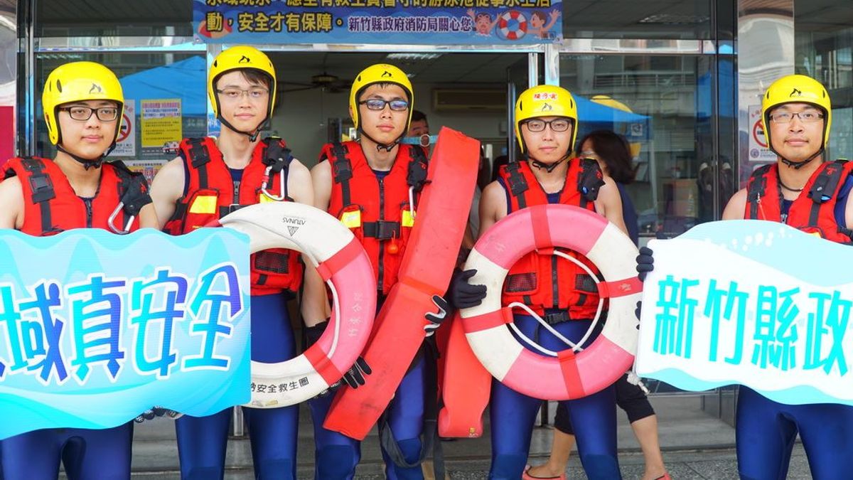 為防杜夏日溺水事件,新竹縣消防局宣示「竹縣水域安全,我們準備好了。」(圖/新竹縣政府提供) 為防杜夏日溺水事件,新竹縣消防局宣示「竹縣水域安全,我們準備好了。」(圖/新竹縣政府提供)