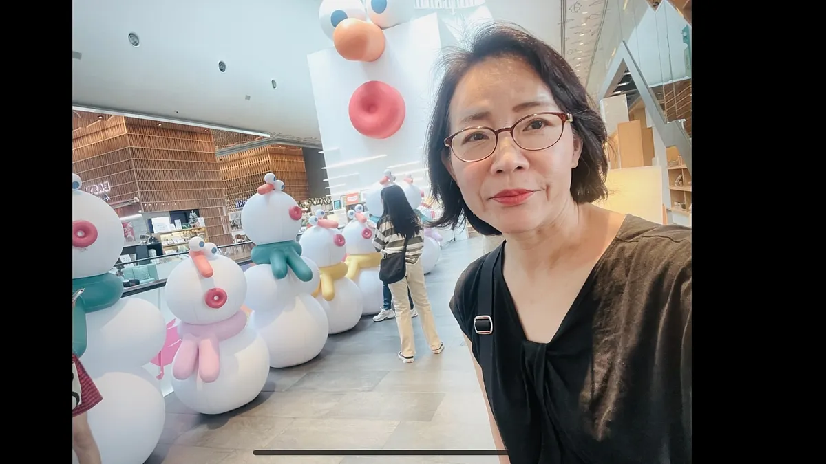 台湾出身のめぐさんが、富士山麓の「KIMONO MEGU」で和装文化を紹介し、《風傳媒》の取材に応じた。(写真/めぐさん提供) 台湾出身のめぐさんが、富士山麓の「KIMONO MEGU」で和装文化を紹介し、《風傳媒》の取材に応じた。(写真/めぐさん提供)