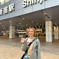 Lynnさんは東京在住のBEAMS海外事業部に勤務する台湾出身の女性です。 Lynnさんは東京在住のBEAMS海外事業部に勤務する台湾出身の女性です。