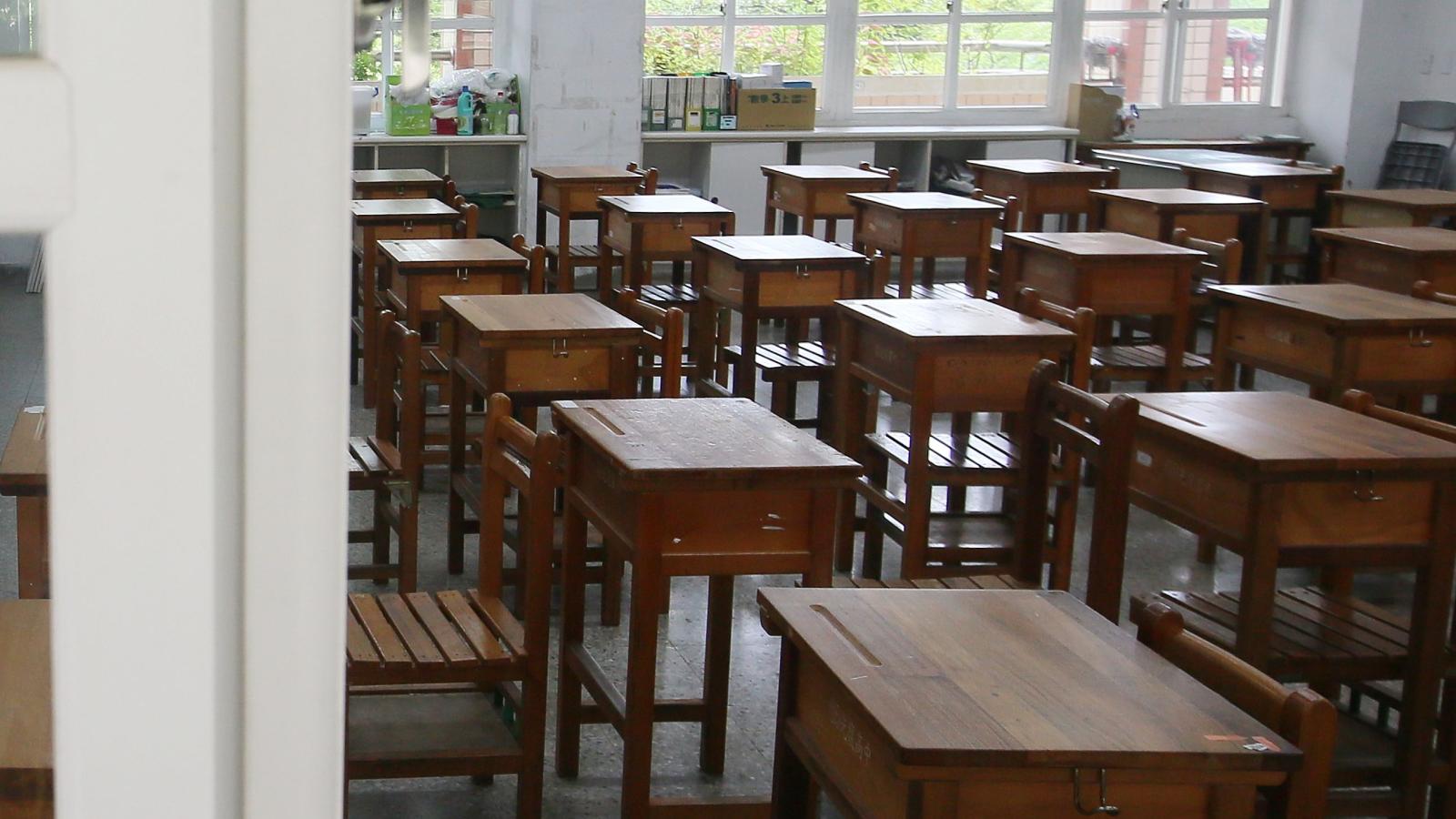 國一生不服管教「折斷掃把」攻擊老師 醫曝驚悚傷勢:恐有失明之虞
