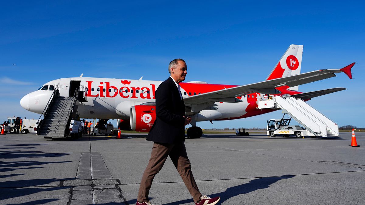 2025年4月28日,加拿大總理、自由黨領袖卡尼(Mark Carney)抵達渥太華。(美聯社) 2025年4月28日,加拿大總理、自由黨領袖卡尼(Mark Carney)抵達渥太華。(美聯社)