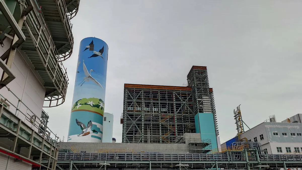 台電興達電廠今年9月9日發生全台首起天然氣外洩爆炸事件。(資料照,馮建棨攝) 台電興達電廠今年9月9日發生全台首起天然氣外洩爆炸事件。(資料照,馮建棨攝)