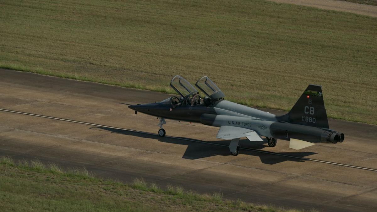 服役65年弊病百出!美軍準備汰除T-38教練機,新一代T-7A「紅鷹」接班計畫曝光