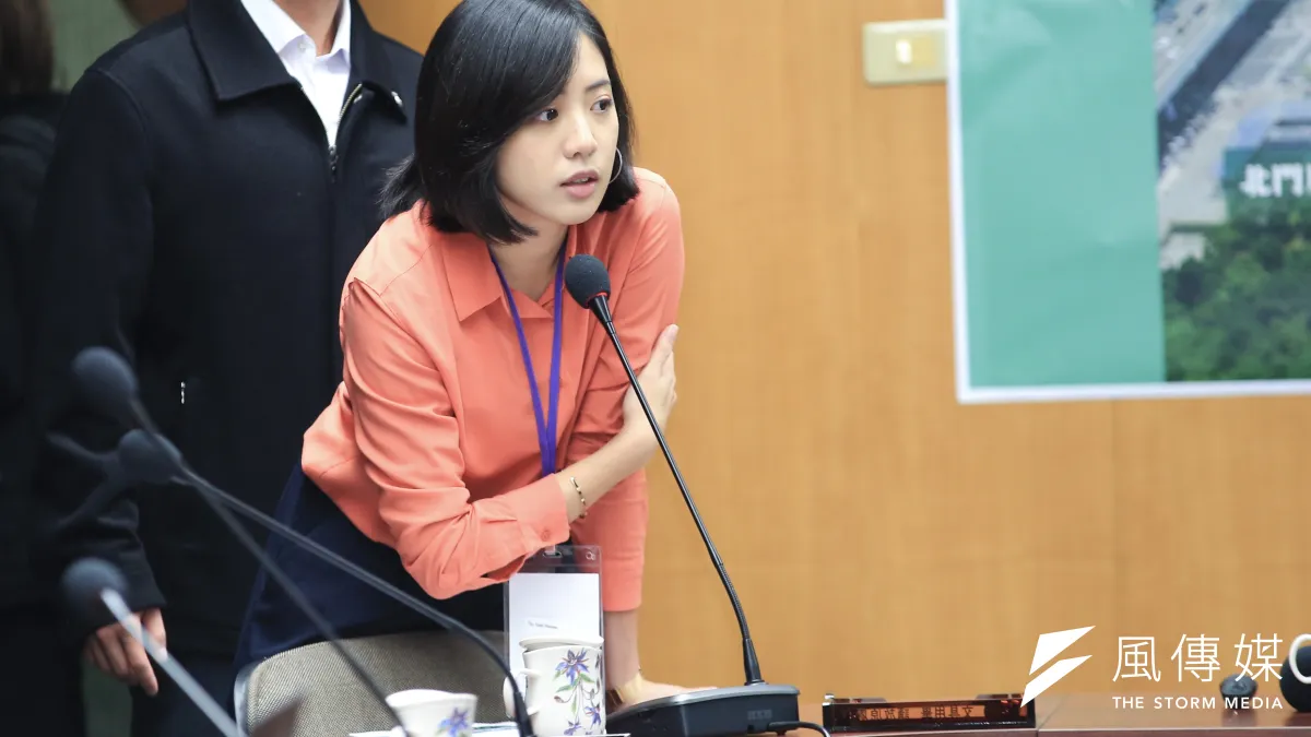 台北市長柯文哲幕僚學姐黃瀞瑩一句統獨是假議題,惹來不少批評。(簡必丞攝)