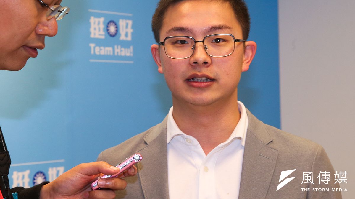 郝營發言人金大鈞14日指出,黨部主委直選、集體領導、青年接班是解開3大死結的具體作為。(陳明仁攝) 郝營發言人金大鈞14日指出,黨部主委直選、集體領導、青年接班是解開3大死結的具體作為。(陳明仁攝)