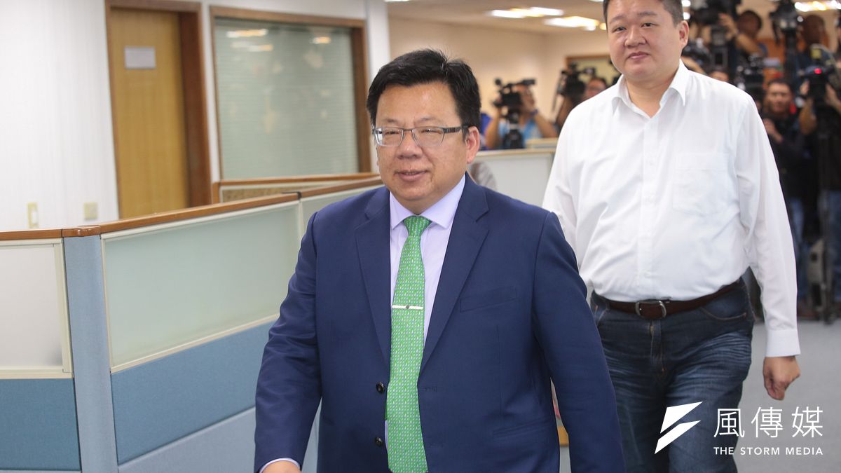 民進黨立委李俊俋黨內初選落馬,意外敗給資深議員王美惠。(資料照,顏麟宇攝) 民進黨立委李俊俋黨內初選落馬,意外敗給資深議員王美惠。(資料照,顏麟宇攝)