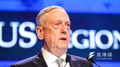 2018年6月2日,美國國防部長馬提斯在新加坡舉行的「香格里拉對話」發表演說,抨擊中國在南海的軍事行動是在破壞南海和平。(AP)