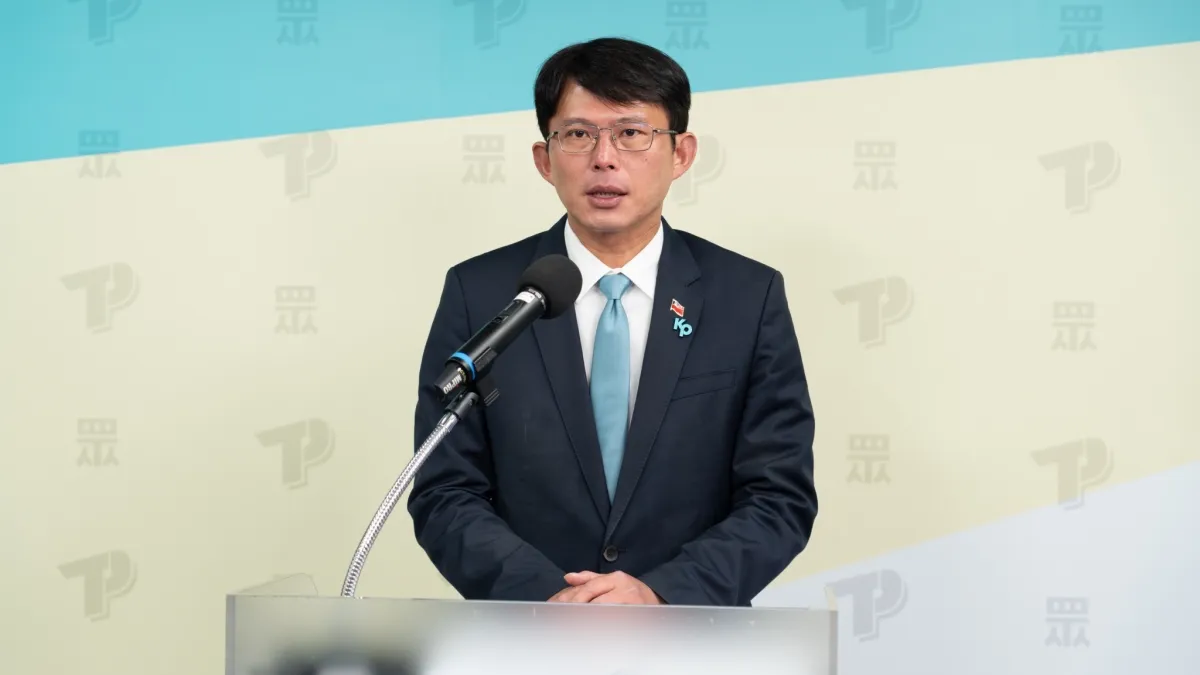 黃國昌在民眾黨主席補選政見會說,名為和解的退讓,只會讓執政者一步一步削弱人民自主的力量。(民眾黨提供)