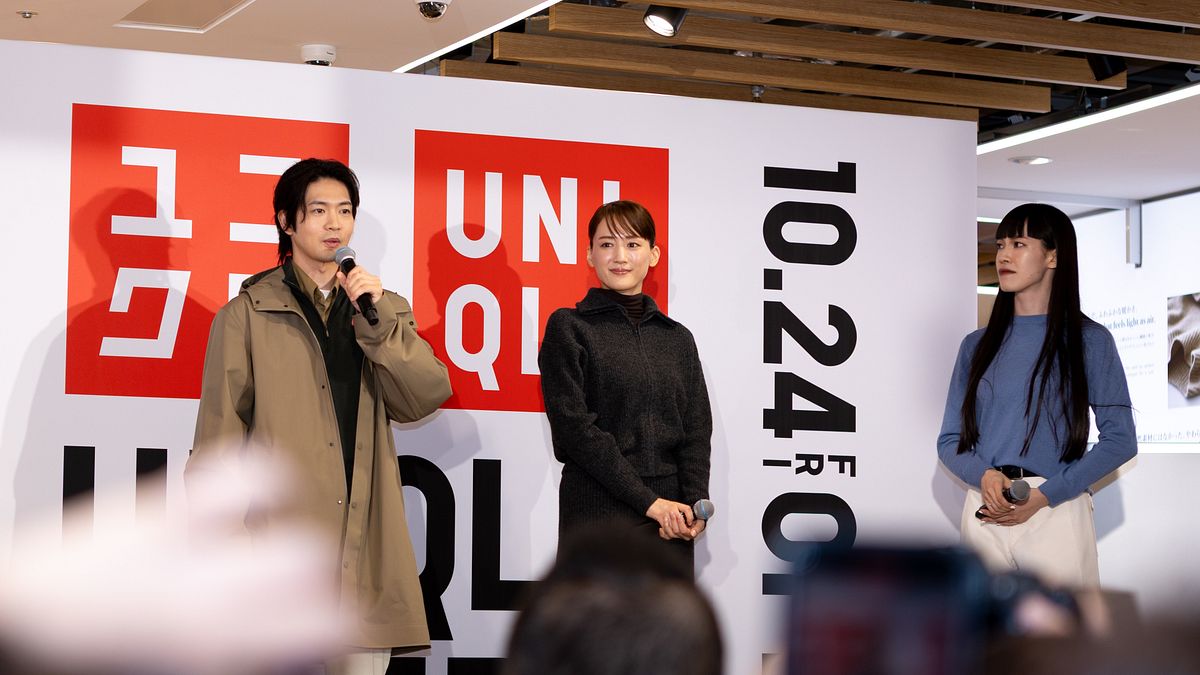 ユニクロが西日本最大規模のグローバル旗艦店「UNIQLO UMEDA」を10月24日にオープン。前日に行われた記者説明会には綾瀬はるかさんと松下洸平さんが登壇し、新店舗の魅力と限定コレクションについて語った。(写真/丁勤紜撮影) ユニクロが西日本最大規模のグローバル旗艦店「UNIQLO UMEDA」を10月24日にオープン。前日に行われた記者説明会には綾瀬はるかさんと松下洸平さんが登壇し、新店舗の魅力と限定コレクションについて語った。(写真/丁勤紜撮影)