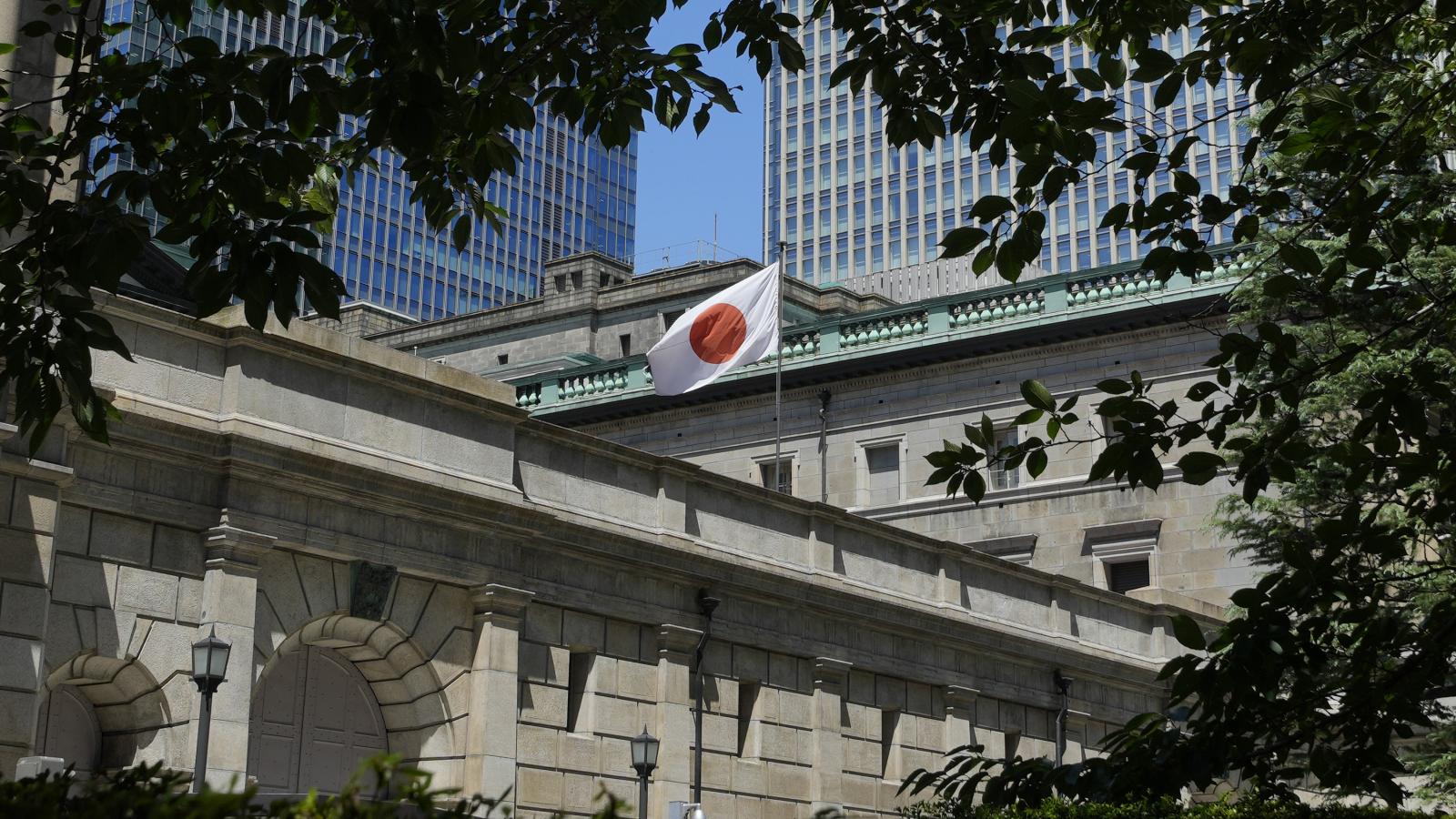 日本3%利率時代1》日本借這麼多錢還能一直沒事嗎?告別30年零利率時代,日本經濟恐陷入「利息地獄」