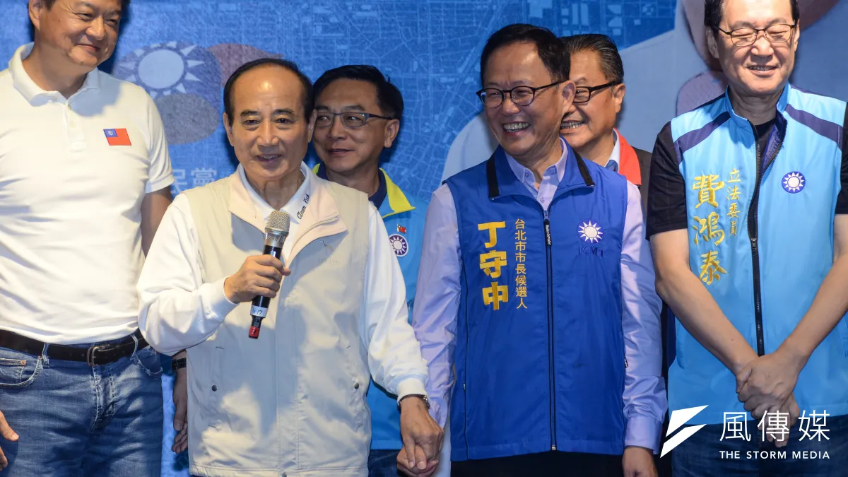 20181010-丁守中競選台北市長總部開幕茶會,前立法院院長王金平替台北市長參選人丁守中站台。(甘岱民攝)