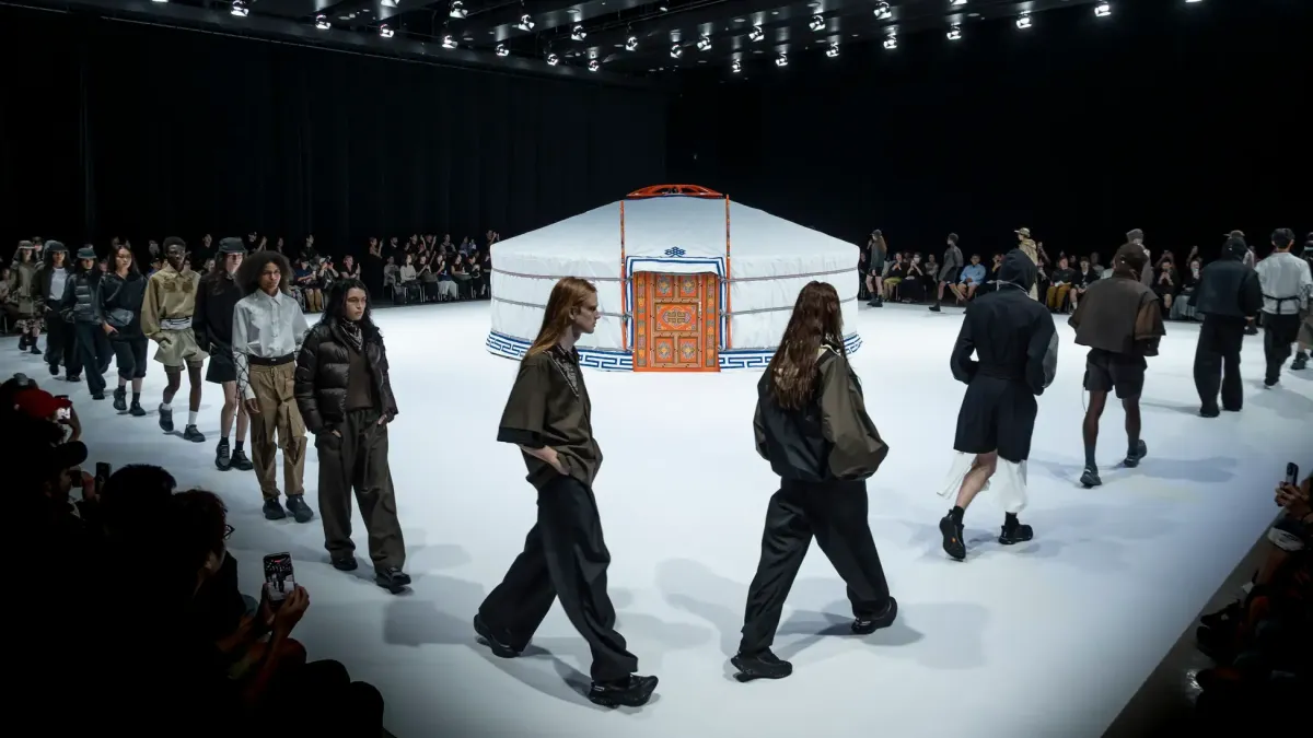 「Rakuten Fashion Week TOKYO 2027 S/S」は全27コレクションを発表して閉幕。若手デザイナーの支援や海外発信を強化し、次の20年に向けた新たな一歩を踏み出した。(一般社団法人日本ファッション・ウィーク推進機構提供)