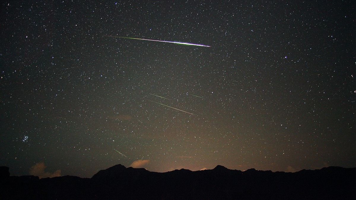 南瀛天文館表示,今年的雙子座流星雨極大期落在14日,預估每小時將有150顆流星劃過天空。(圖/取自南瀛天文館官網) 南瀛天文館表示,今年的雙子座流星雨極大期落在14日,預估每小時將有150顆流星劃過天空。(圖/取自南瀛天文館官網)