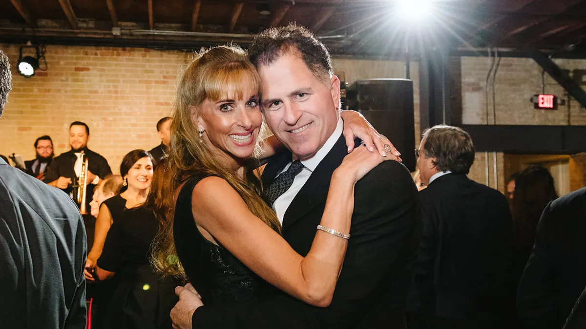 美國科技業巨頭戴爾夫婦承諾投入約62.5億美元資金,支援全美兒童投資帳戶計畫。(資料照,取自臉書粉專Michael Dell)