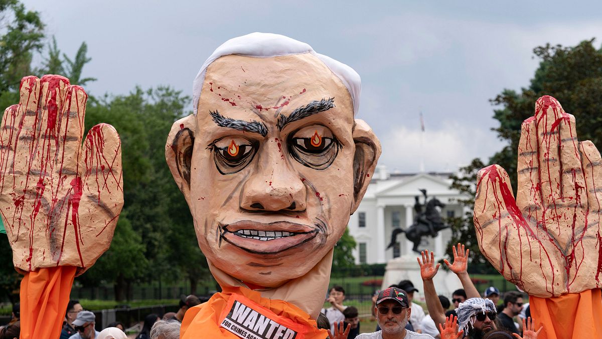 2024年7月25日。示威者抗議以色列總理納坦雅胡訪問白宮。(美聯社) 2024年7月25日。示威者抗議以色列總理納坦雅胡訪問白宮。(美聯社)