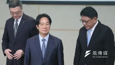 賴清德(中)是否以總統身份赴立法院進行國情咨文,為近期朝野攻防焦點。(柯承惠攝)