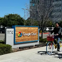 2024年4月18日、米・カリフォルニア州のGoogleオフィス。(AP通信) 2024年4月18日、米・カリフォルニア州のGoogleオフィス。(AP通信)