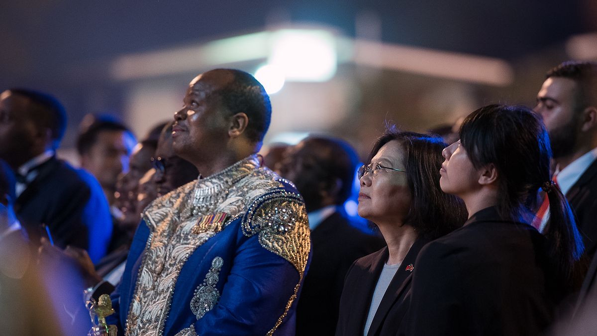 2018年4月19日,蔡英文總統出席史瓦濟蘭國王恩史瓦蒂三世生日宴(總統府) 2018年4月19日,蔡英文總統出席史瓦濟蘭國王恩史瓦蒂三世生日宴(總統府)