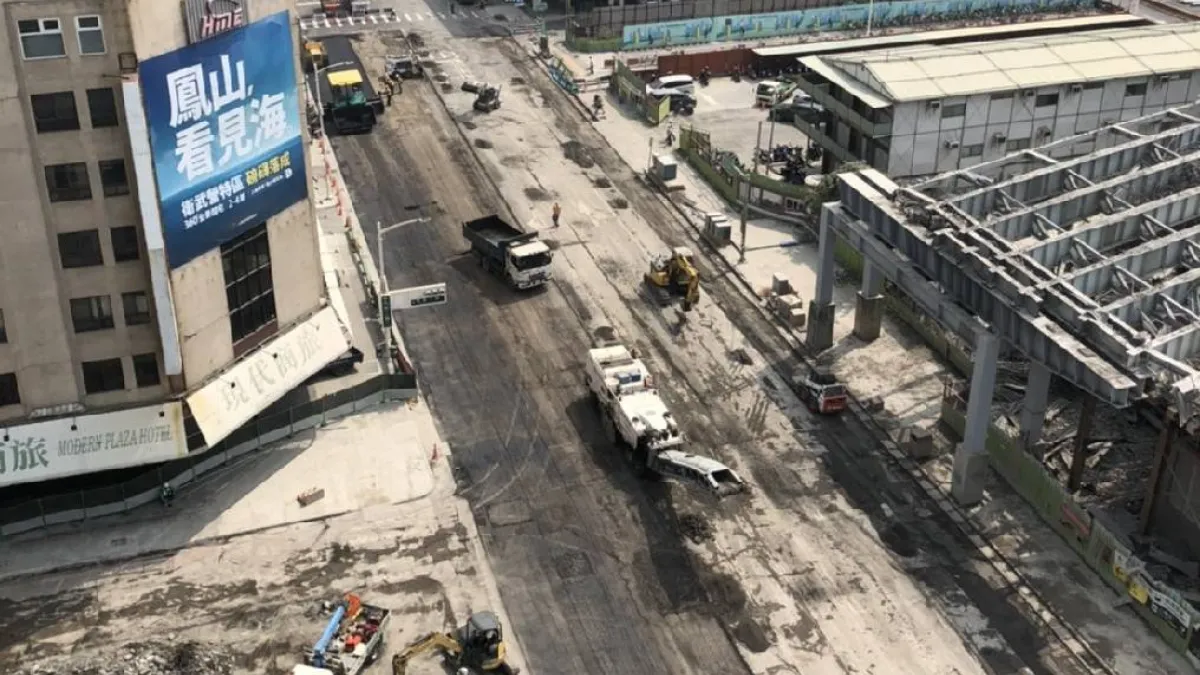 高市府擬保留中山地下道名牌,並規劃適當的位置展示高雄共同的歷史記憶痕跡。(圖/高雄交通局提供)