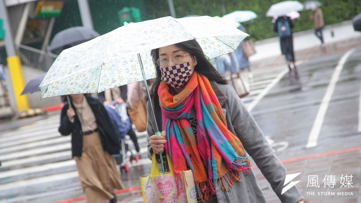 冬衣先別收!氣象局表示,今(28)日北台灣偏涼微冷、其他地區亦早晚亦稍涼。(資料照/顏麟宇攝) 冬衣先別收!氣象局表示,今(28)日北台灣偏涼微冷、其他地區亦早晚亦稍涼。(資料照/顏麟宇攝)