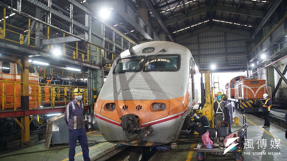 政府改革台電、台鐵的決心若不是欺騙社會,除了公司化,首先就應該推動立法院儘速通過《吹哨者保護法》及其「重賞之下必有勇夫條款」,建立內部監督機制。(資料照,盧逸峰攝) 政府改革台電、台鐵的決心若不是欺騙社會,除了公司化,首先就應該推動立法院儘速通過《吹哨者保護法》及其「重賞之下必有勇夫條款」,建立內部監督機制。(資料照,盧逸峰攝)