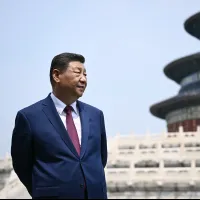 達利歐認為,亞洲地區正處於向「朝貢體系式」秩序轉變的初期,實力日益強大的中國將更多地運用「孫子兵法」來展示實力,努力實現不戰而勝,尤其在推動兩岸統一方面更是如此。圖為中國國家主席習近平。(資料照,美聯社) 達利歐認為,亞洲地區正處於向「朝貢體系式」秩序轉變的初期,實力日益強大的中國將更多地運用「孫子兵法」來展示實力,努力實現不戰而勝,尤其在推動兩岸統一方面更是如此。圖為中國國家主席習近平。(資料照,美聯社)