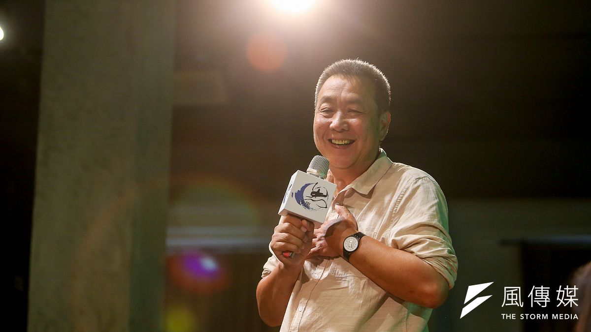 中國導演徐星執意做著「當局者害怕」的事情,以前他的電影還可以在酒吧、書店、大學放映,現在能不能放,都像賭博一樣。(陳明仁攝) 中國導演徐星執意做著「當局者害怕」的事情,以前他的電影還可以在酒吧、書店、大學放映,現在能不能放,都像賭博一樣。(陳明仁攝)