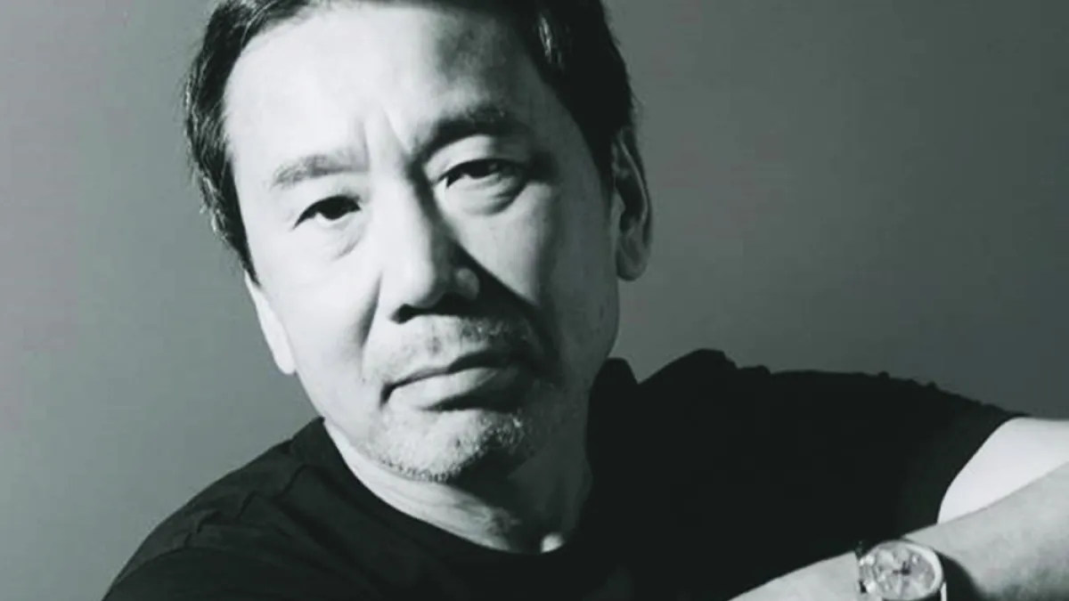 村上春樹的創作自述《身為職業小說家》不僅在日本暢銷,在 華語圈也備受注目。(圖/時報出版@facebook)