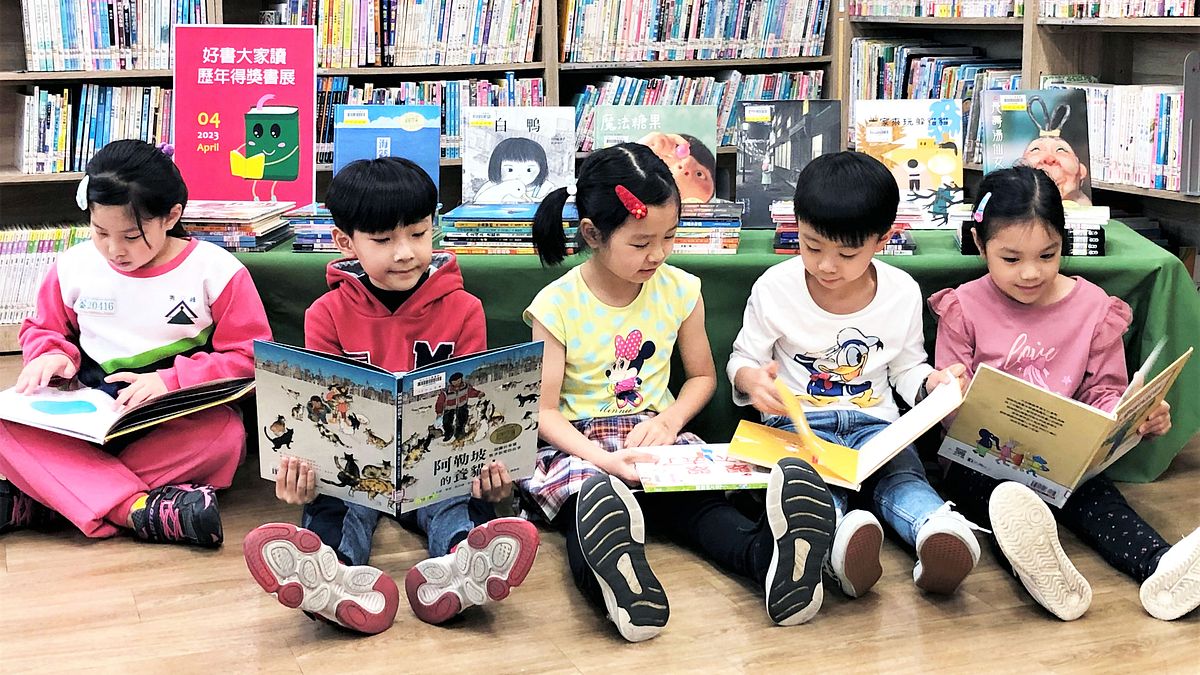 響應國際兒童圖書日,同時迎接兒童節到來,汐止分館特別推出一系列適合親子一起參加。(圖/新北市府提供) 響應國際兒童圖書日,同時迎接兒童節到來,汐止分館特別推出一系列適合親子一起參加。(圖/新北市府提供)