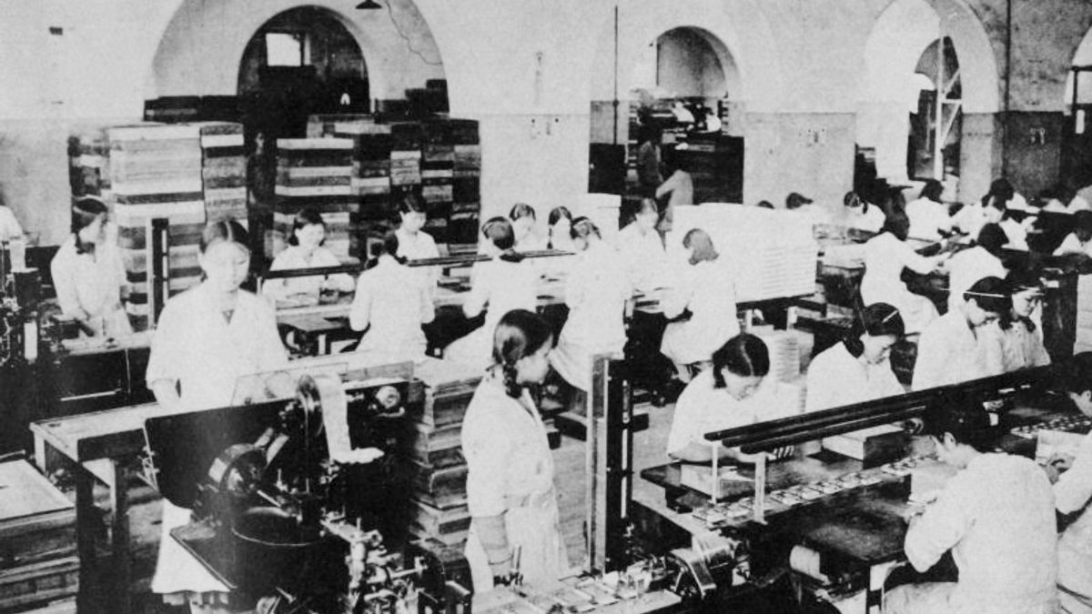 透過問卷,我們聽到年輕女性直率的傾吐,句句洋溢著那個舊時代的感性...(圖/麥田出版提供) 透過問卷,我們聽到年輕女性直率的傾吐,句句洋溢著那個舊時代的感性...(圖/麥田出版提供)