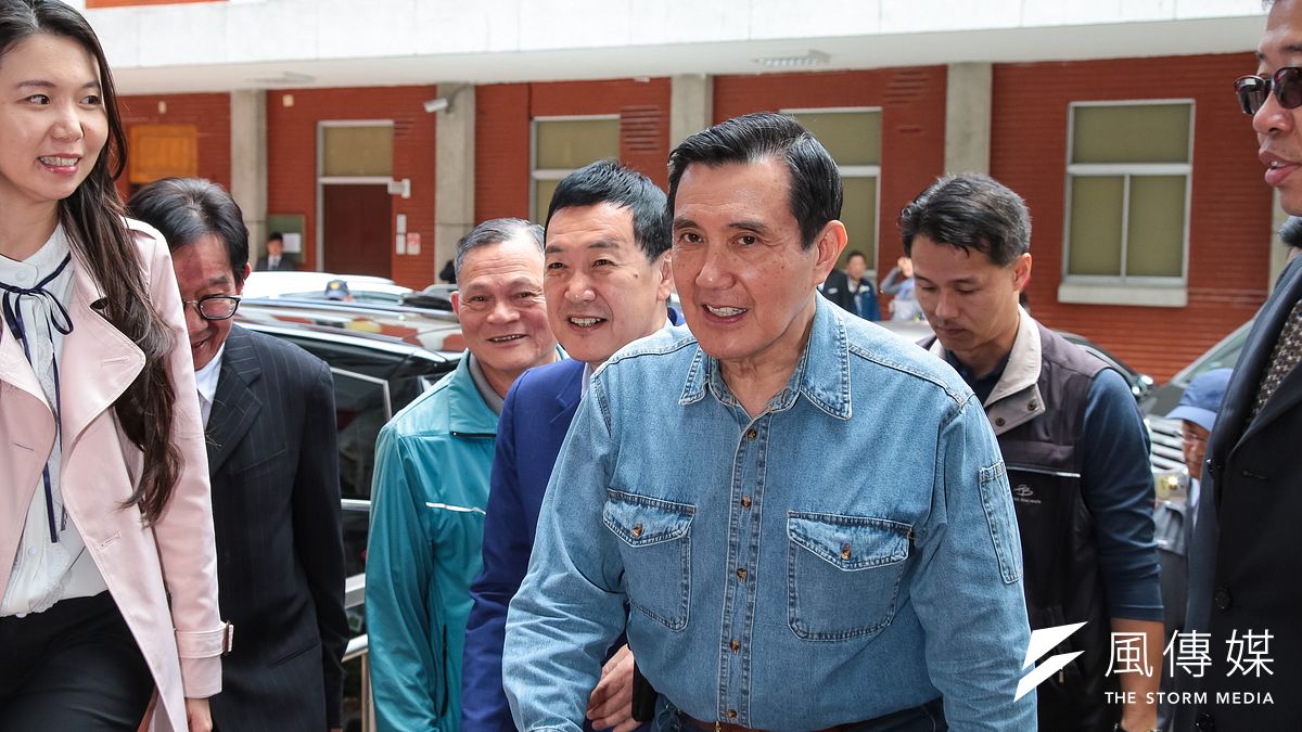 20190417-前總統馬英九17日至立院康園餐廳出席費鴻泰委員餐會,針對郭台銘要參選總統表示樂觀其成。(顏麟宇攝) 20190417-前總統馬英九17日至立院康園餐廳出席費鴻泰委員餐會,針對郭台銘要參選總統表示樂觀其成。(顏麟宇攝)