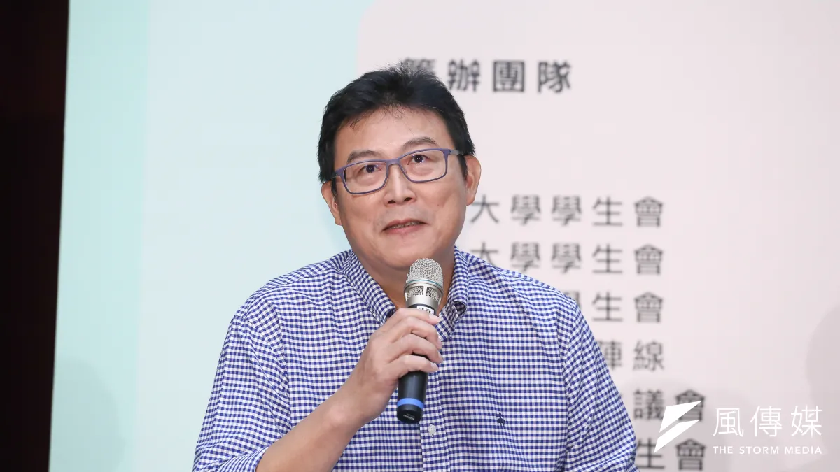 民進黨市長候選人姚文智30日在臉書爆料,柯文哲行動競總的活動,10月2日提出申請,但北市府核准日期卻是10月1日,質疑「柯市長又偷跑了嗎?」(資料照,陳品佑攝)