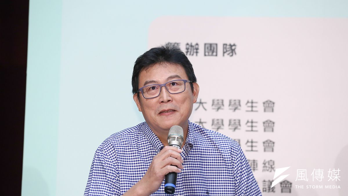 民進黨市長候選人姚文智30日在臉書爆料,柯文哲行動競總的活動,10月2日提出申請,但北市府核准日期卻是10月1日,質疑「柯市長又偷跑了嗎?」(資料照,陳品佑攝) 民進黨市長候選人姚文智30日在臉書爆料,柯文哲行動競總的活動,10月2日提出申請,但北市府核准日期卻是10月1日,質疑「柯市長又偷跑了嗎?」(資料照,陳品佑攝)