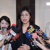 習近平氏が祝賀メッセージで特に「国家統一推進」に言及したことを受け、鄭麗文氏は北京側が接触のシグナルを発信していると認識。「通関キーワードは九二コンセンサス、台湾独立反対であり、祝賀メッセージは友情の手を差し伸べるものである」と指摘する。(写真/劉偉宏撮影) 習近平氏が祝賀メッセージで特に「国家統一推進」に言及したことを受け、鄭麗文氏は北京側が接触のシグナルを発信していると認識。「通関キーワードは九二コンセンサス、台湾独立反対であり、祝賀メッセージは友情の手を差し伸べるものである」と指摘する。(写真/劉偉宏撮影)