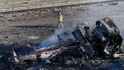 2022年2月26日,烏克蘭軍在基輔與俄軍發生激戰。(美聯社)