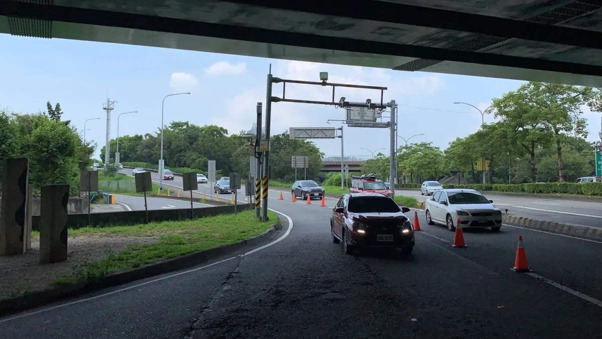 因應中秋連續假期,台中市政府針對國道交流道、鐵公路車站、觀光景點、百貨商圈等周邊道路規劃疏導措施。(圖/台中市政府提供)