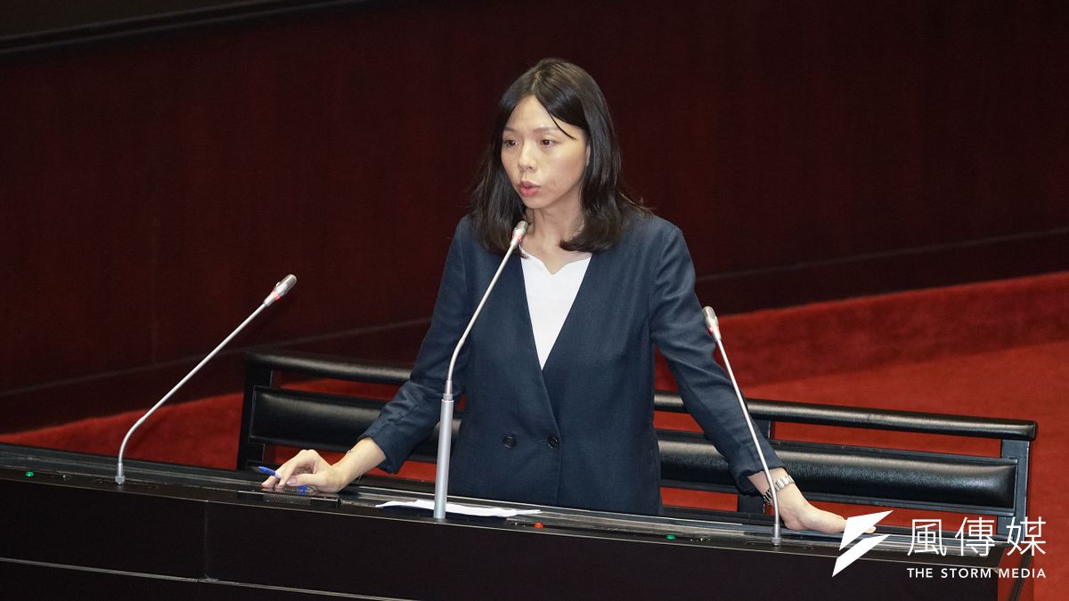 洪慈庸將爭取連任台中市第三選區立委,不過這次難度不小。(盧逸峰攝) 洪慈庸將爭取連任台中市第三選區立委,不過這次難度不小。(盧逸峰攝)