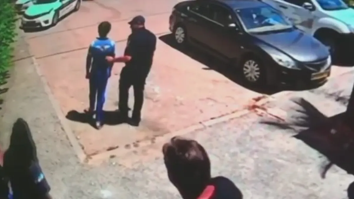 以色列警方接獲通報,救出1名打從出生就被雙親囚禁在家的14歲少年(翻攝自Channel 2 News)