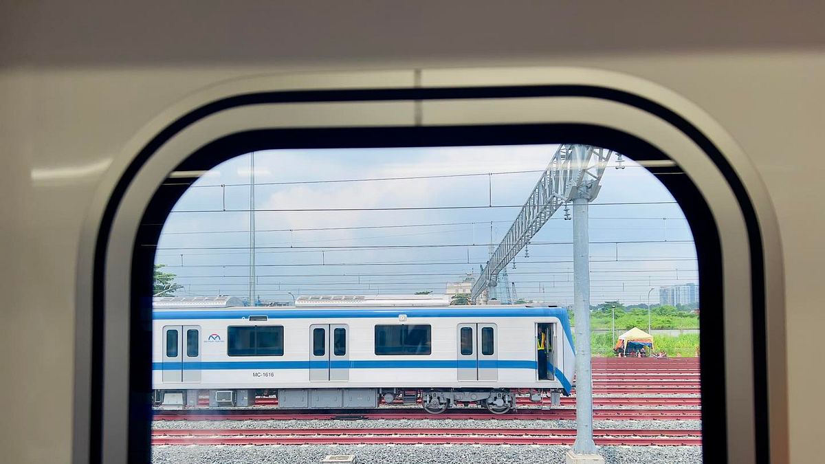 越南胡志明市一號線捷運列車。(翻攝自HCMC METRO粉專) 越南胡志明市一號線捷運列車。(翻攝自HCMC METRO粉專)