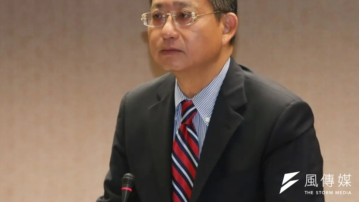 國民黨立委吳育昇5日在幹部會議上表示,黨產問題應該公開化、透明化,他認為應該正面、健康心態去面對黨產問題,因此,他會主動排審《政黨法》。(余志偉攝)