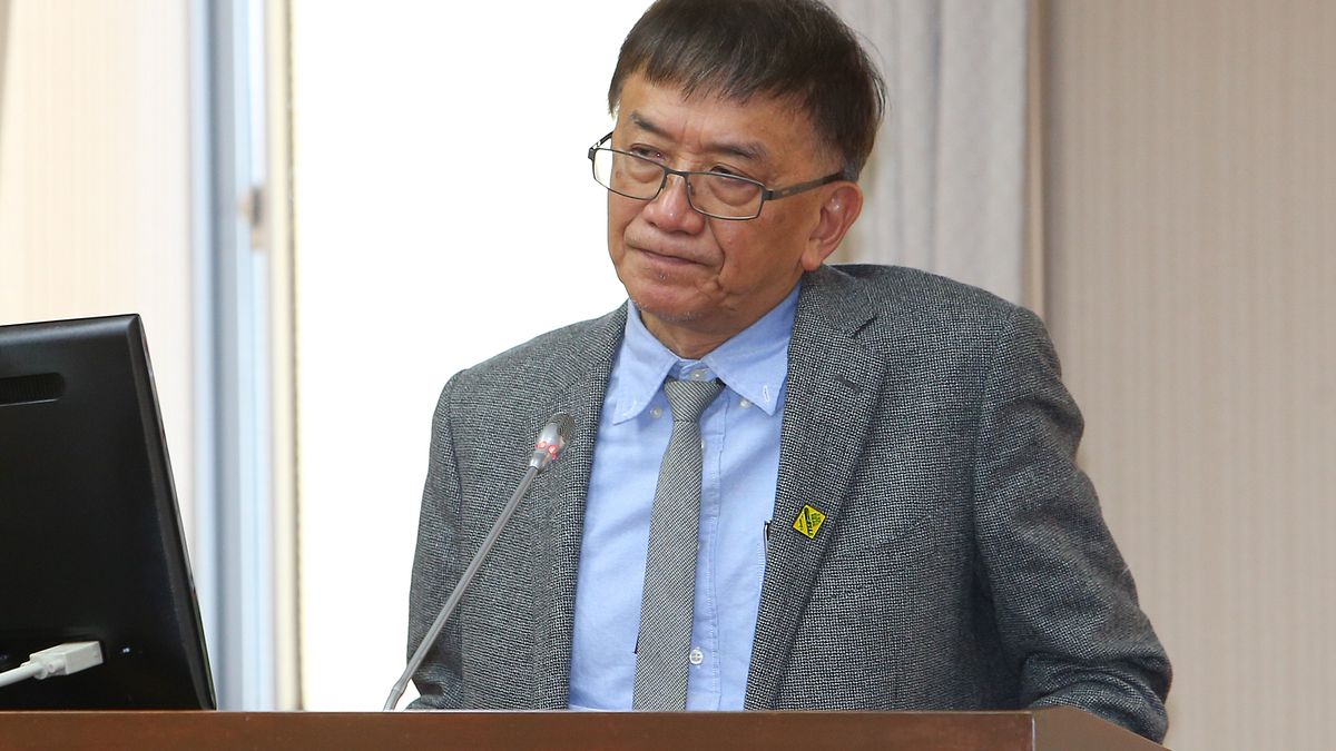 運安會主委楊宏智遭媒體爆出疑於上班外出進行非公務行程。(資料照,顏麟宇攝) 運安會主委楊宏智遭媒體爆出疑於上班外出進行非公務行程。(資料照,顏麟宇攝)