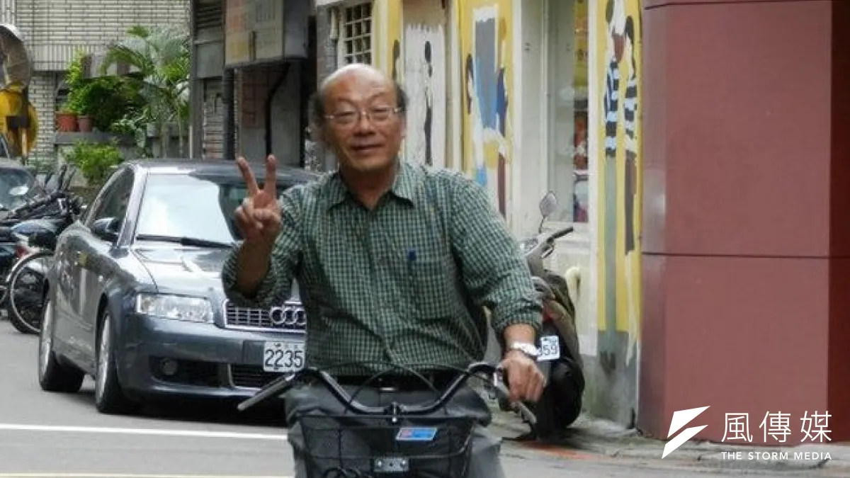 近日在網路爆紅的台大法律系教授李茂生,積極與新北市政府合作,搶救拉K少年。(取自李茂生臉書)