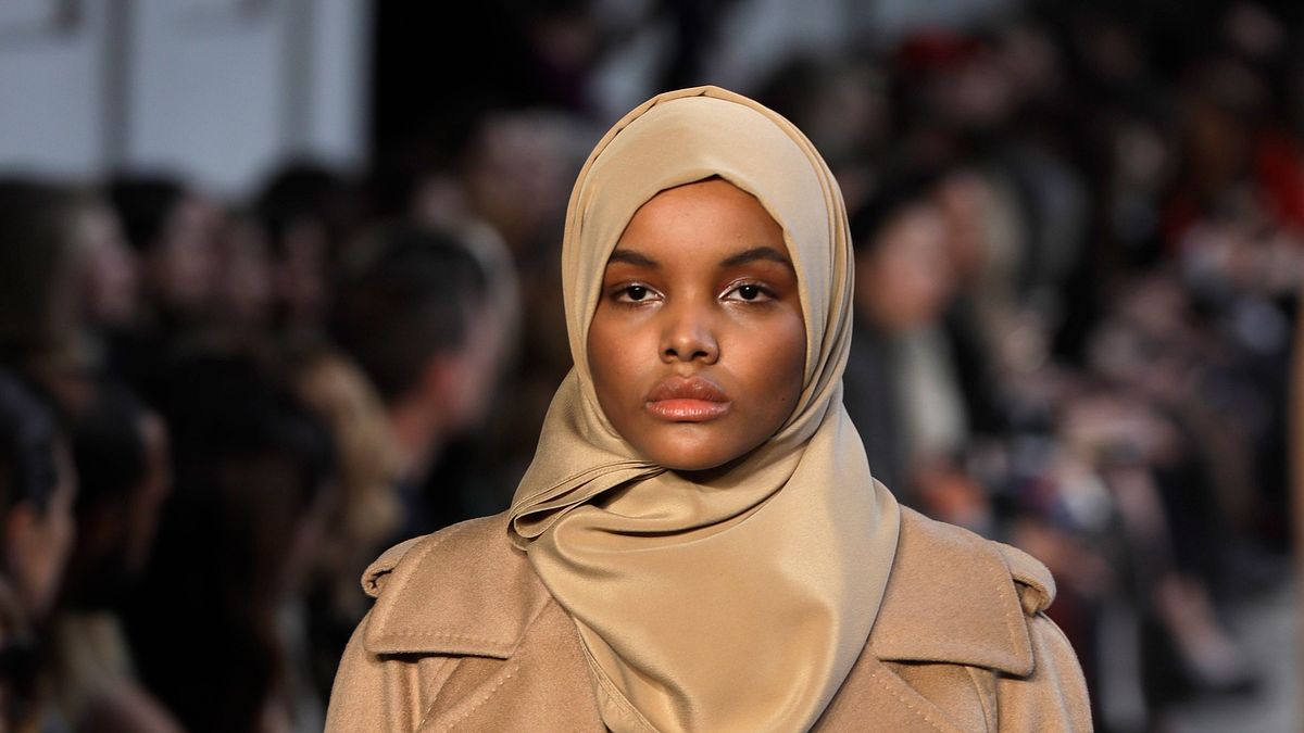 美國首位穆斯林超模,索馬利亞裔模特兒阿登(Halima Aden)(AP) 美國首位穆斯林超模,索馬利亞裔模特兒阿登(Halima Aden)(AP)