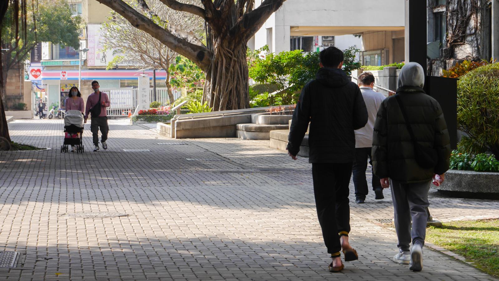 勞保年金幾歲領最划算?60歲、65歲、70歲金額試算 先拿百萬、月多20%「退休選哪個」