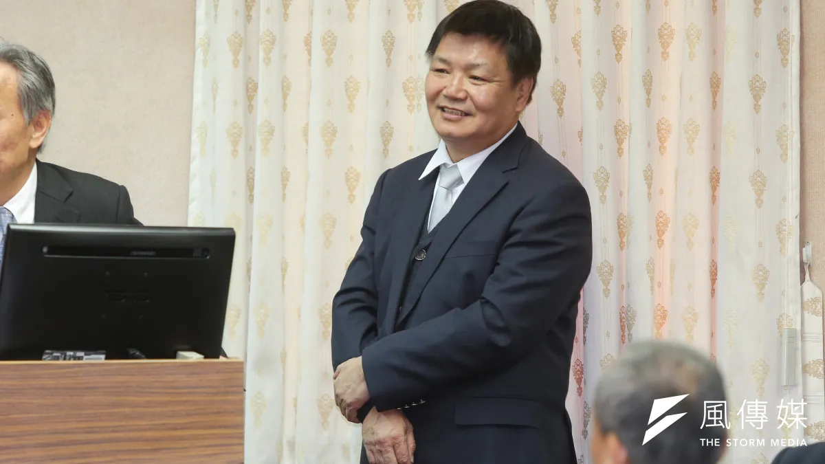 退輔會副主委李文忠多年前參選南投縣長時,指控當時擔任行政院長的吳敦義喬砂石,最高法院判李文忠免賠。(顏麟宇攝)