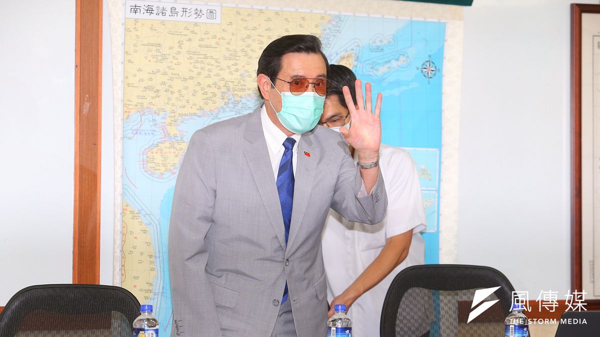 前總統馬英九日前受訪時說,因為「怕怕的」,所以還沒有領三倍券。他在怕什麼呢?(顏麟宇攝) 前總統馬英九日前受訪時說,因為「怕怕的」,所以還沒有領三倍券。他在怕什麼呢?(顏麟宇攝)