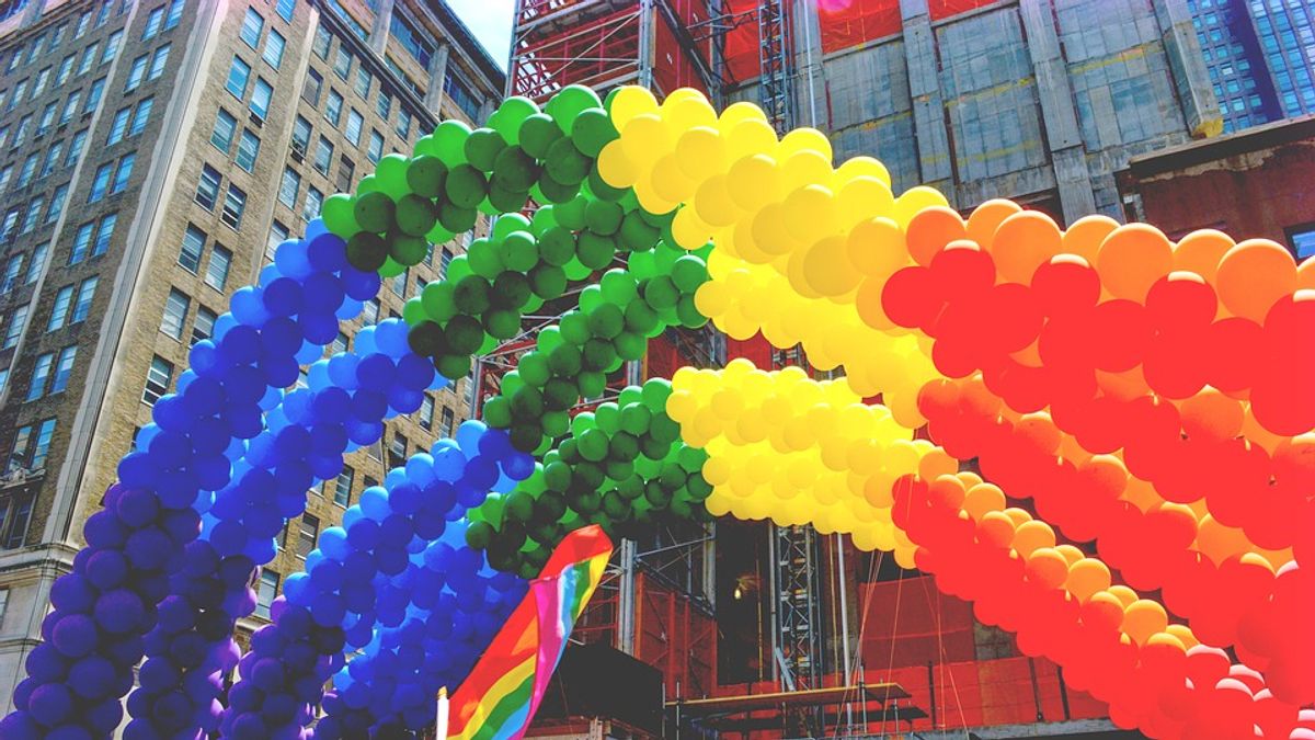 今年是洛杉磯同志驕傲遊行(LA Pride Parade)第49年舉辦,也是美國同志運動起源「石牆事件」50週年紀念,在音樂與歡呼聲中,人人互道「驕傲遊行快樂」(Happy Pride)。(示意圖/ gagnonm1993 @pixabay) 今年是洛杉磯同志驕傲遊行(LA Pride Parade)第49年舉辦,也是美國同志運動起源「石牆事件」50週年紀念,在音樂與歡呼聲中,人人互道「驕傲遊行快樂」(Happy Pride)。(示意圖/ gagnonm1993 @pixabay)